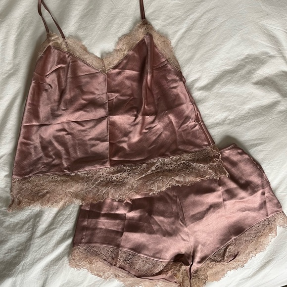 Victoria’s Secret PJ Set - Picture 1 of 6